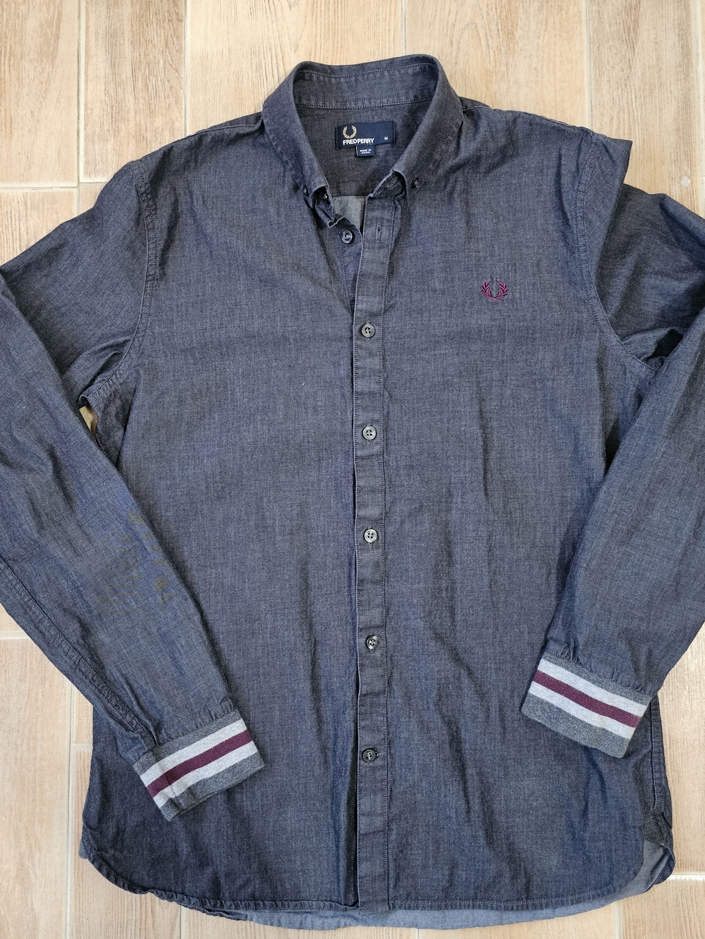 Fred Perry Men's Button-Down Shirt in Navy with Logo, Medium - Fits as Small